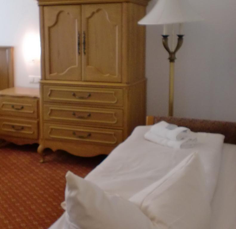 Hotel & Gaestehaus Krone Ґайзельвінд Номер фото